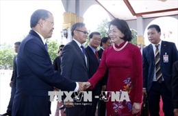 Phó Chủ tịch nước Đặng Thị Ngọc Thịnh bắt đầu thăm chính thức Lào 
